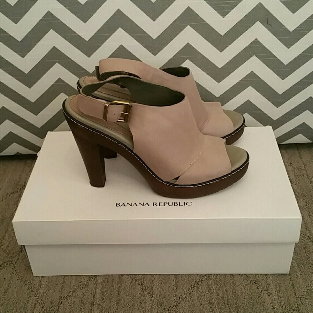 Banana Republic Rosita platform sandals